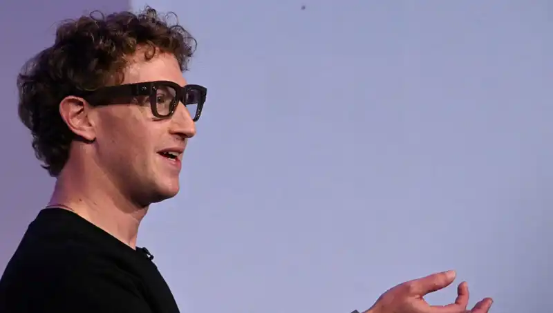 Zuckerberg'in Gözlük Tanıtımı: Yapay Zeka ile Geleceği Şekillendiriyor
