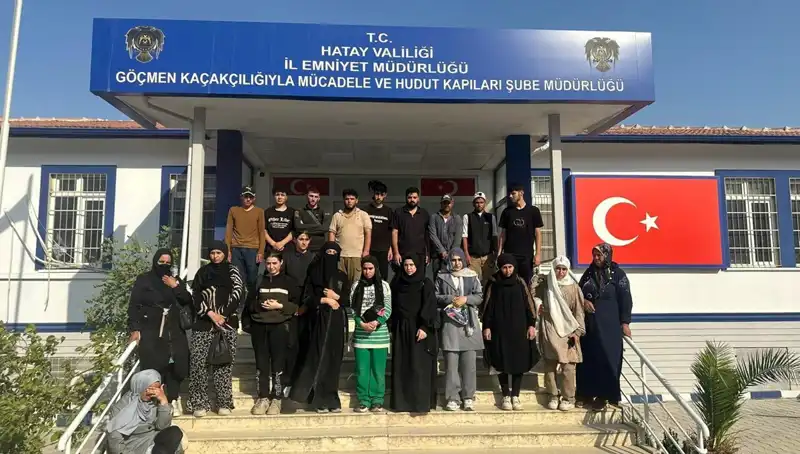Minibüste Yakalanan 24 Göçmenin Hikayesi: Sığınma Umutları ve Zorluklar