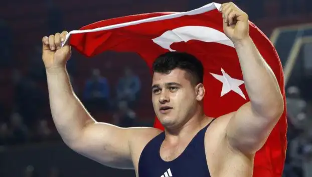 Rıza Kayaalp'e Şok Ceza: 4 Yıl Men Kararı!