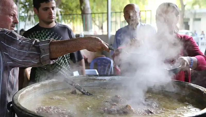 Gadir-i Hum Bayramı Nedir? Kutlama Gelenekleri ve Mesajları