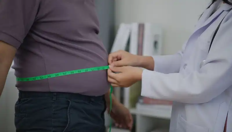 24 Yaşındaki Genç, İki Besini Bırakarak 47 Kilo Verdi!