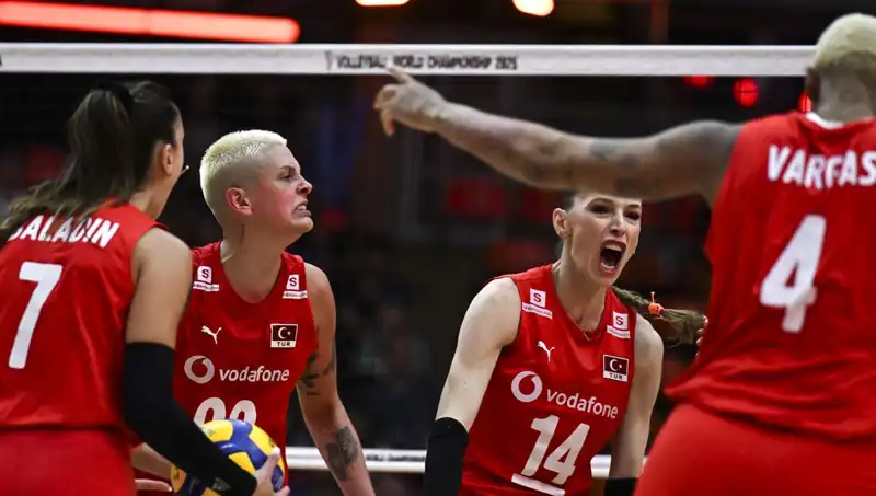 Türkiye-Japonya Voleybol Maçı: Zorlu Mücadele Başlıyor!