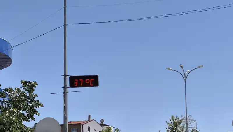 Sıcak Hava Dalgası: İldeki Termometreler 38 Dereceyi Buldu
