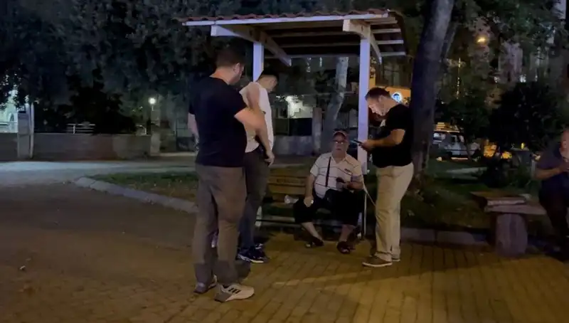 Kısmı Görme Kaybı Olan Adamın Telefonunu Çaldılar: Olayın Detayları