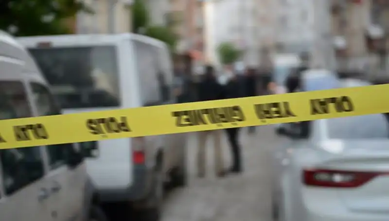 Adana'da Kanlı Olay: Araçta Kayıp Hayatlar ve Sır Perdesi