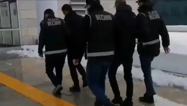 Elazığ'da Tefecilere Operasyon: Yüzlerce Bin Lira Ele Geçirildi