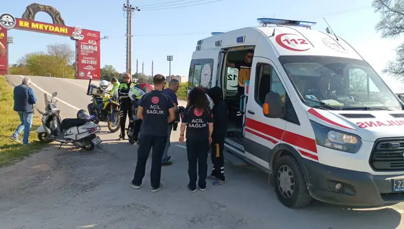 Edirne'de Motosiklet Kazası: Hayatını Kaybeden Gençler Yürekleri Dağladı