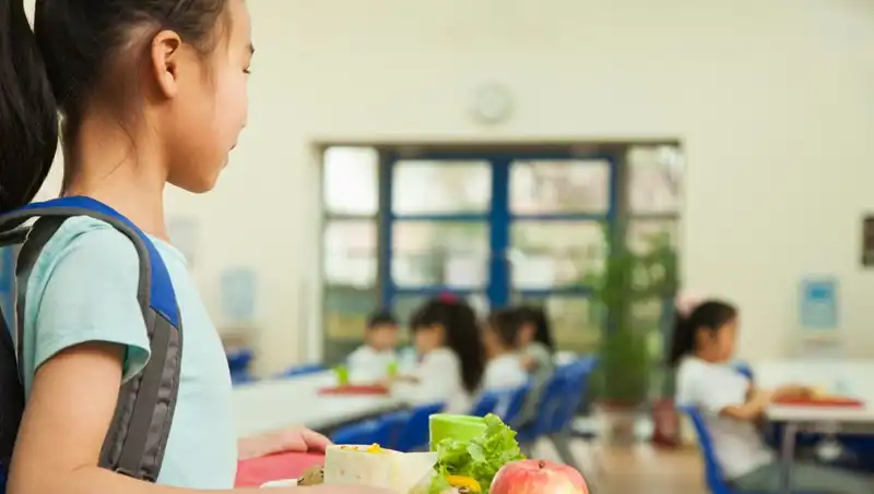 İspanya, Obeziteyle Mücadele İçin Yağlı Yiyecekleri Menülerden Çıkarıyor!