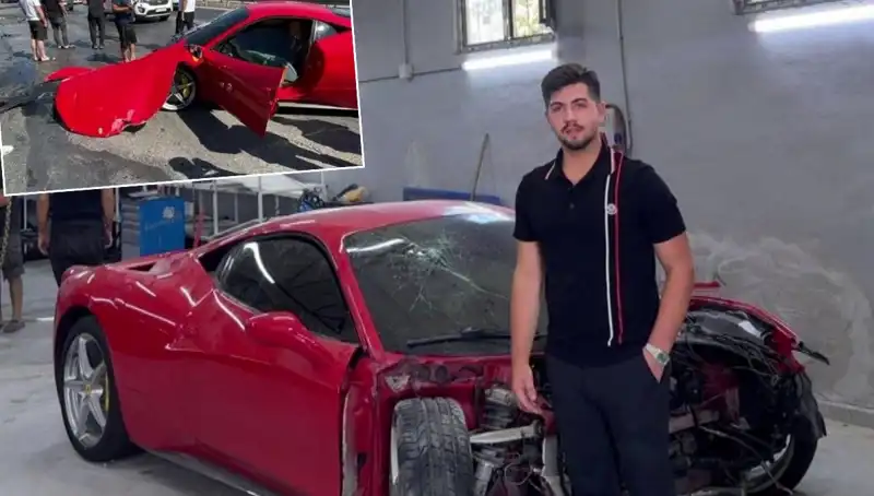 15 Milyonluk Ferrari'nin Hurdaya Dönmesi: Sahibi "Binemeden Gitti" Dedi