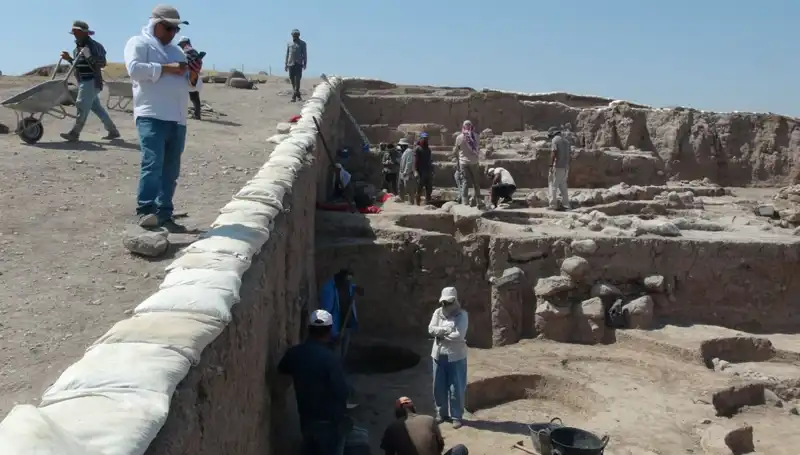 Kilis Oylum Höyük'te Kazı Çalışmaları, Sıcak Havalara Rağmen Devam Ediyor