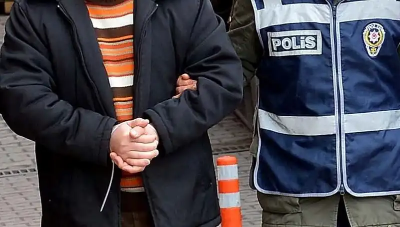 25 Yıl Hapis Cezasıyla Aranan Şahıs Lüks Villada Yakalandı