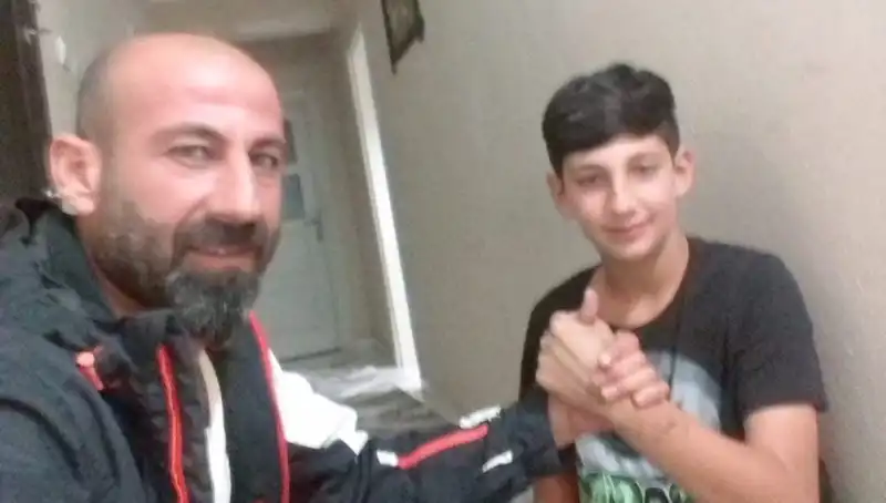 Çatı Tamiri Korkunç Sonuçlar Doğurdu: Baba ve Oğul Ağır Yaralı