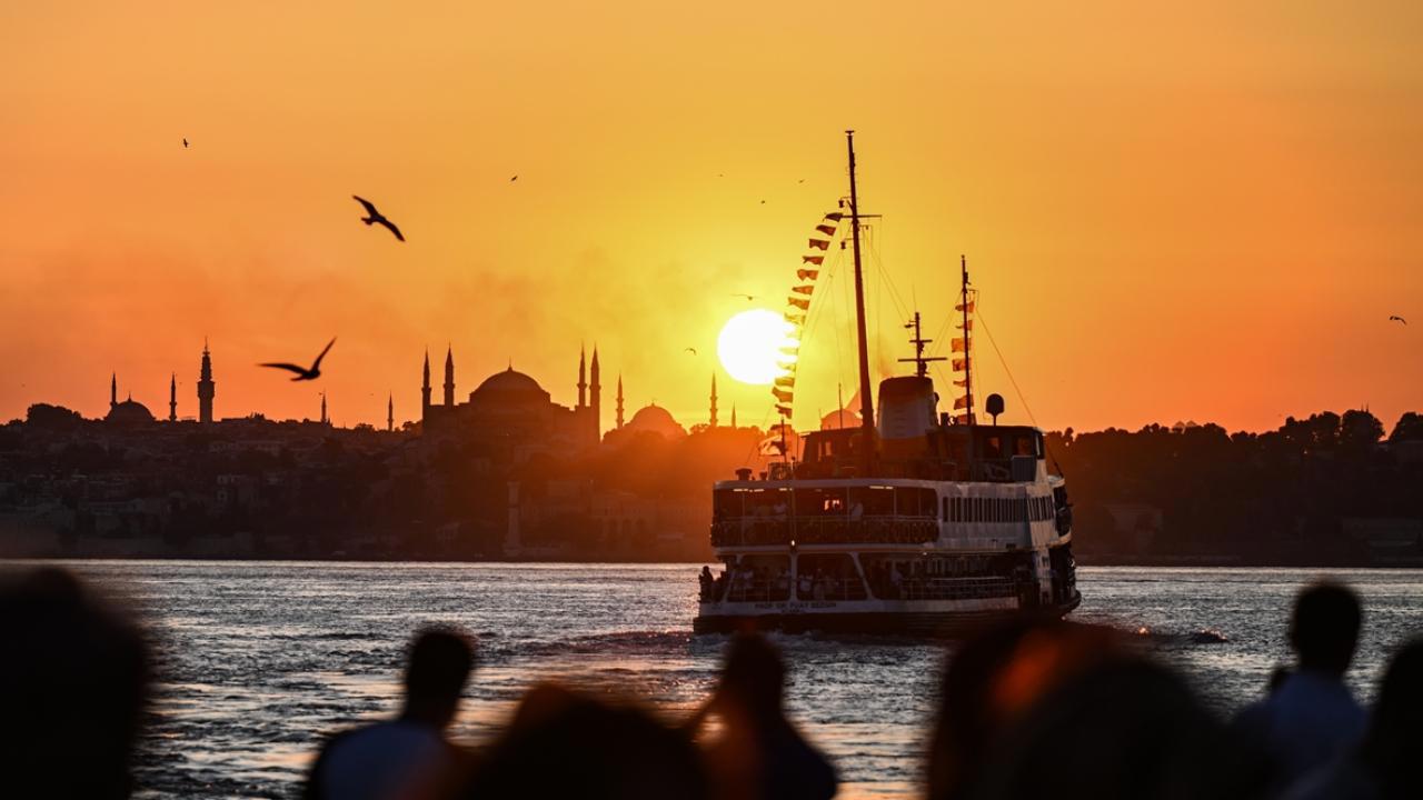 Türkiye'nin Turizm Geliri Rekor Kırdı